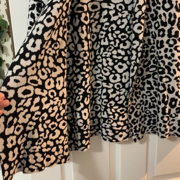 NEW FOR THIS FALL - ANIMAL PRINT SWEATER! - Picture 2 of 4